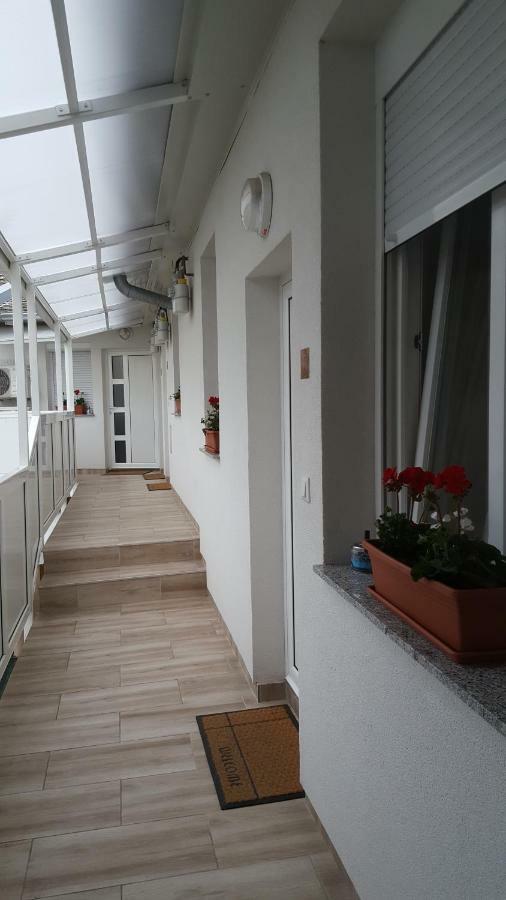 Apartmani Mursa أوسييك المظهر الخارجي الصورة
